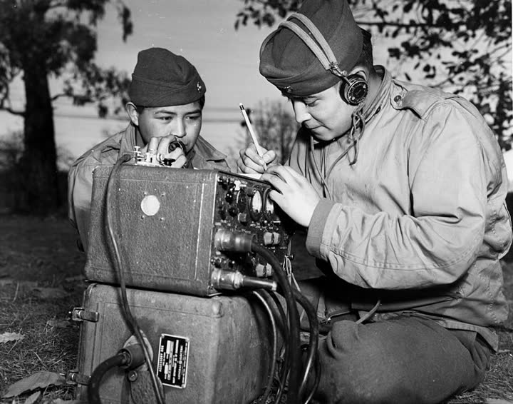 Navajo code talkers Preston and Frank Toledo, 1943